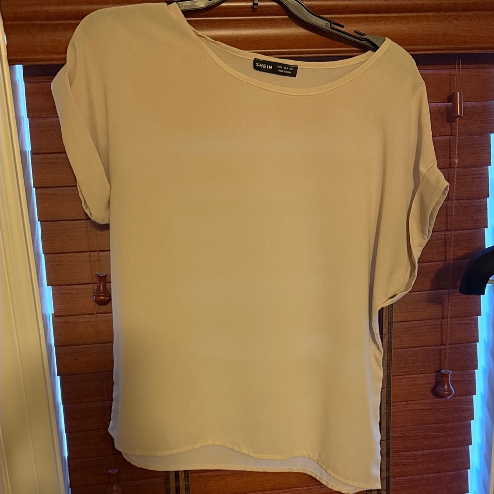 SHEIN Soft Beige Short Sleeve Top